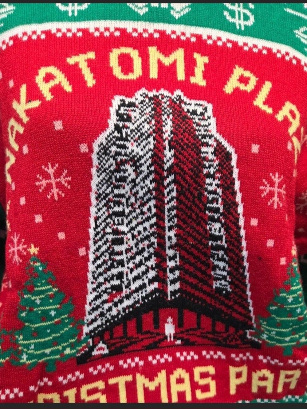 🍍Nakatomi Sweater